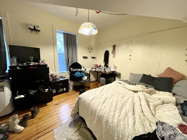 53 Lawn St, Unit 2 in Boston, MA - Building Photo - Building Photo
