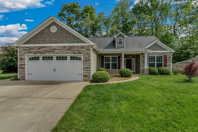 property at 4 Forestwood Rd