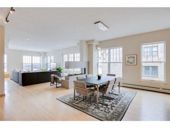 property at 408 N 1st St