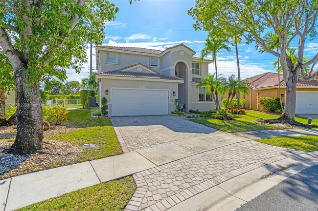 19310 SW 16th St in Pembroke Pines, FL - Building Photo - Building Photo