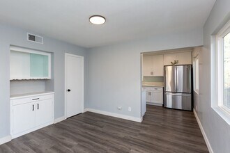 4263 Gamma St in San Diego, CA - Foto de edificio - Building Photo