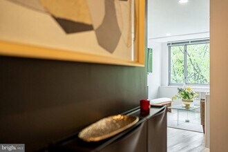 4200 Cathedral Ave NW in Washington, DC - Building Photo - Building Photo