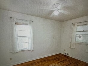 1521 Patton Ave in Waterloo, IA - Building Photo - Building Photo