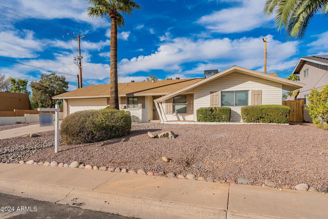 1420 N Gene Ave in Tempe, AZ - Foto de edificio