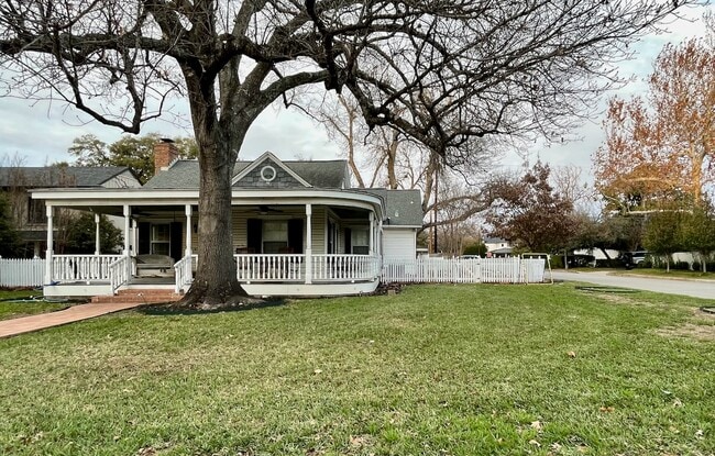 property at 1500 Preston Ave