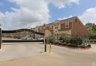 301 Southwest Pkwy in College Station, TX - Building Photo - Building Photo