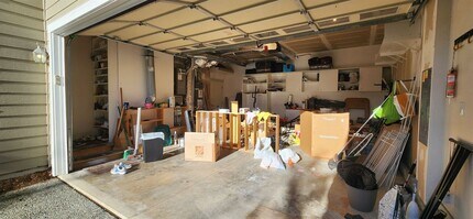 24202 SE 21st St in Sammamish, WA - Foto de edificio - Building Photo