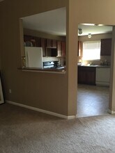 17259 Higdon Dr in Brownstown, MI - Building Photo - Building Photo