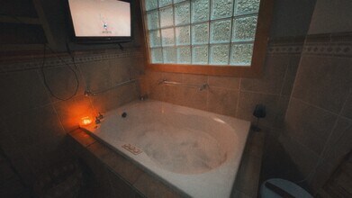 1 Foxhall Ct in Cincinnati, OH - Building Photo - Building Photo