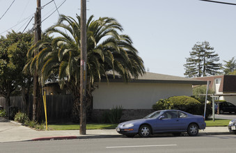 Morpark Apartments in Hayward, CA - Building Photo - Building Photo