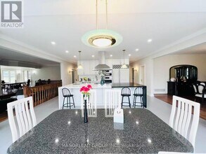 270 Greenbrooke Dr in Vaughan, ON - Building Photo - Building Photo