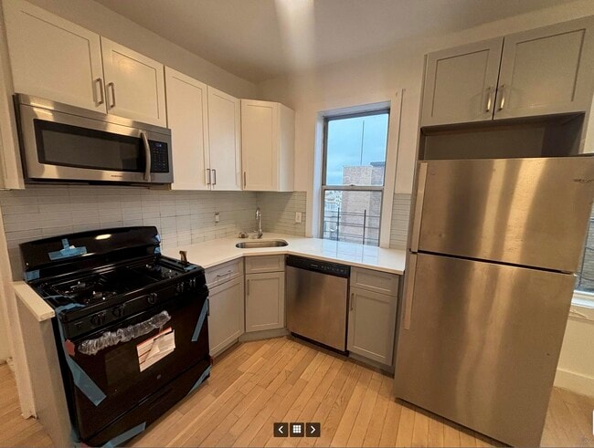 15 Gifford Ave in Jersey City, NJ - Building Photo - Building Photo