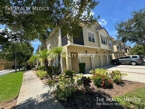 2854 Oakwater Dr in Kissimmee, FL - Building Photo - Building Photo