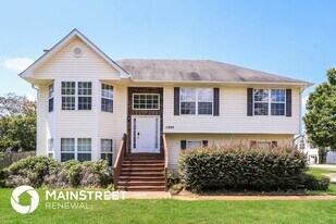 11885 Registry Blvd in Hampton, GA - Building Photo