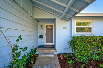 211 S Janet Pl in Fullerton, CA - Building Photo - Building Photo