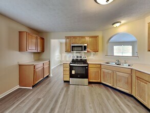 5220 Bogey Dr in Indianapolis, IN - Building Photo - Building Photo