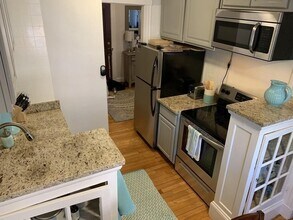 90 Madison Ave, Unit 4 in Newton, MA - Building Photo - Building Photo