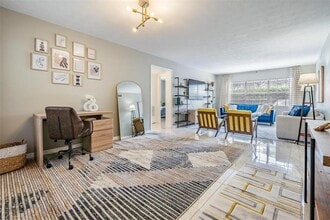 3718 W McKay Ave in Tampa, FL - Building Photo - Building Photo