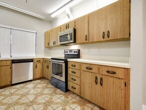 1594 The 12th Fairway in Wellington, FL - Building Photo - Building Photo