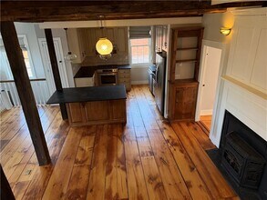 31 Bradford St in Bristol, RI - Building Photo - Building Photo