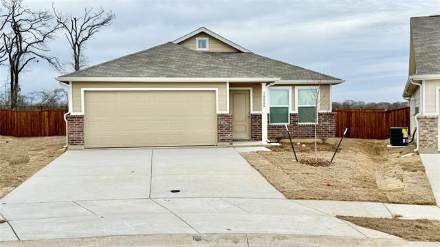 10005 Polo Ct in Providence Village, TX - Building Photo