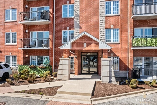 property at 3501 Wellington Ct
