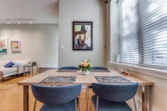 4006 Holland Ave in Dallas, TX - Building Photo - Building Photo