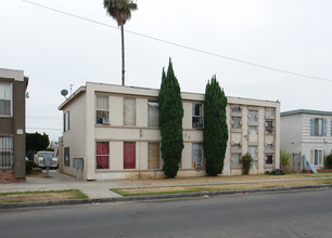 228 W Wilson Ave in Orange, CA - Building Photo - Building Photo