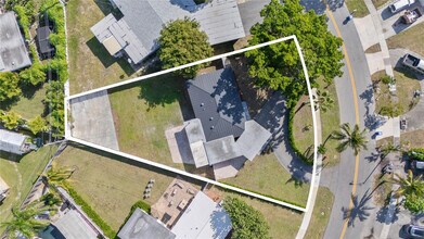 455 SW 14th Ct in Pompano Beach, FL - Building Photo - Building Photo