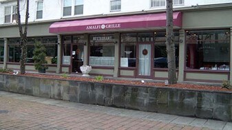 The Kelly House in New Haven, CT - Building Photo