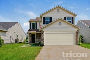 11949 Titania Cir in Indianapolis, IN - Building Photo