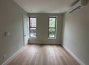 90 Harman St, Unit 2 in Brooklyn, NY - Building Photo - Building Photo