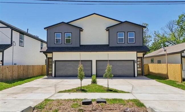 property at 4514 Galesburg St