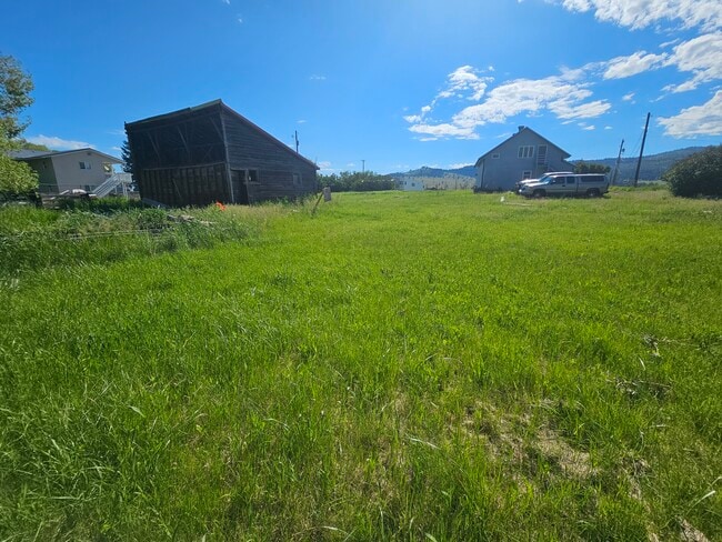3259 US Highway 2 W in Kalispell, MT - Foto de edificio - Building Photo
