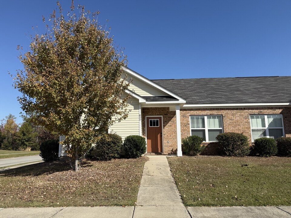 600 Trellis Square in Pooler, GA - Building Photo