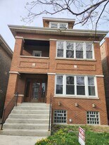 5230 W Deming Pl, Unit 2 in Chicago, IL - Building Photo