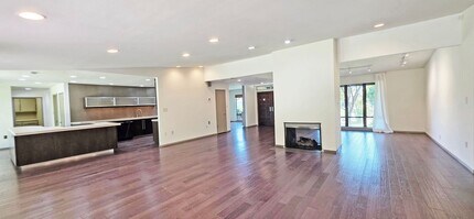 4200 Burrell Way in Sacramento, CA - Building Photo - Building Photo