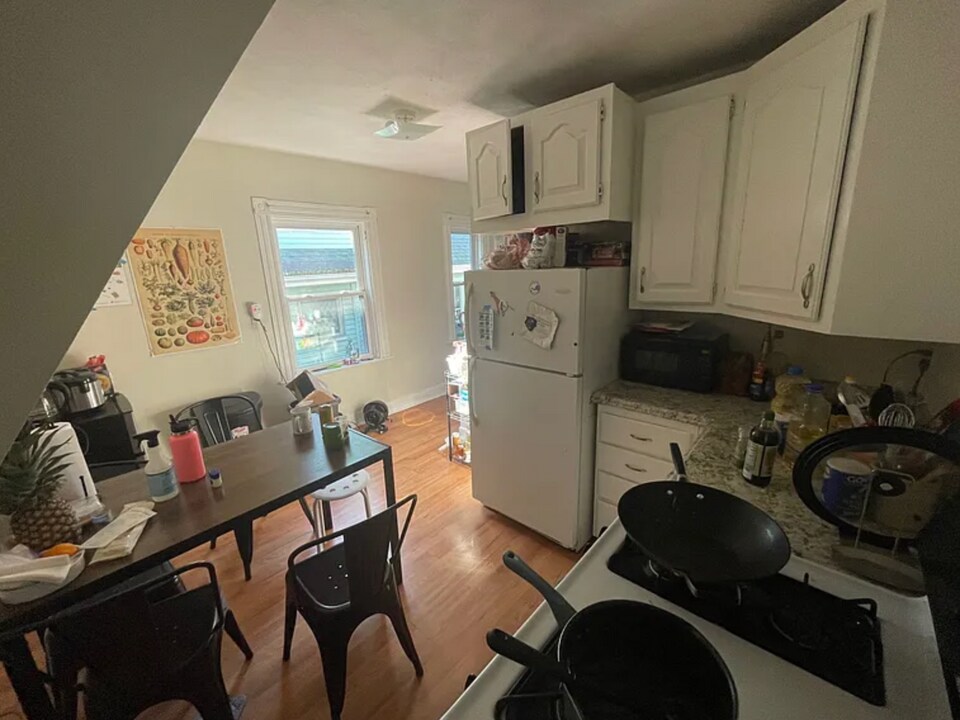 15 Fairmount St, Unit H in Medford, MA - Building Photo