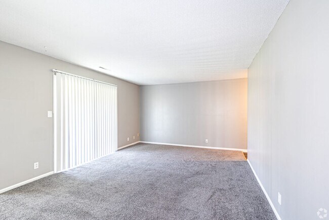 Keeneland Downs Apartments in Columbia, MO - Building Photo - Building Photo