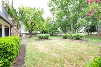 5025 Hillsboro Pike in Nashville, TN - Building Photo - Building Photo