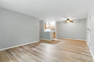 5905 Bayshire Rd in Springfield, VA - Building Photo - Building Photo
