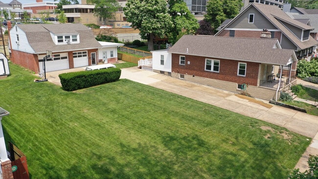 1101 Yale Ave in Richmond Heights, MO - Building Photo - Building Photo