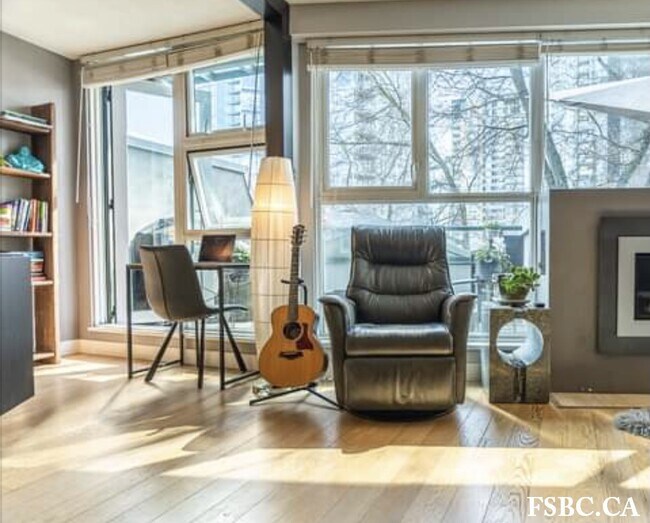 431 Pacific St in Vancouver, BC - Building Photo - Building Photo