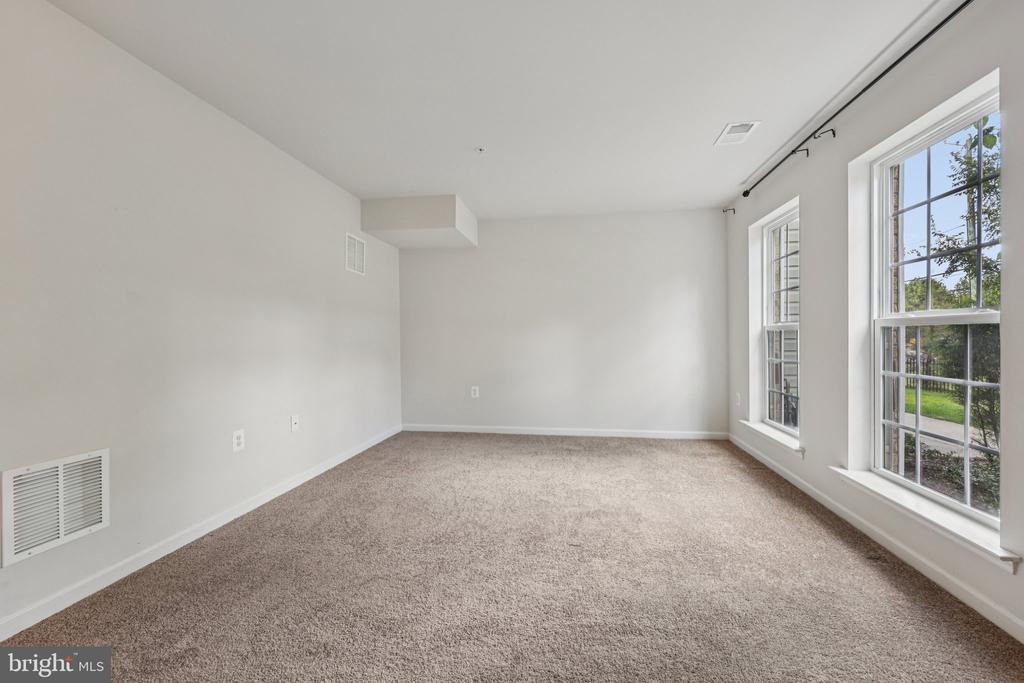 1613 Wesbourne Dr in Upper Marlboro, MD - Building Photo