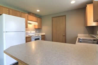 8411 Stutz Dr in Pasco, WA - Building Photo - Building Photo