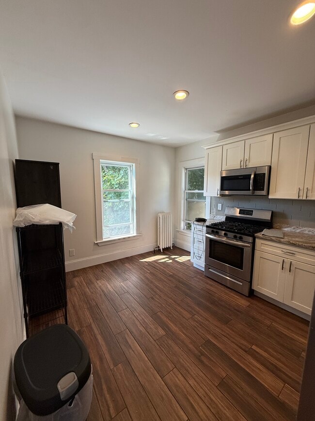 20 Mansfield St, Unit #2