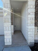 200 Herald Dr in Hutto, TX - Building Photo - Building Photo