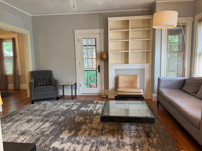 property at 7 Gardenside St