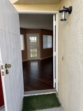 770 W Almond St in Compton, CA - Building Photo - Building Photo