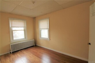 119 High St-Unit -1 in Peekskill, NY - Building Photo - Building Photo